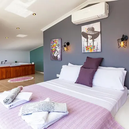 Villa 3 Bedroom 1267 *